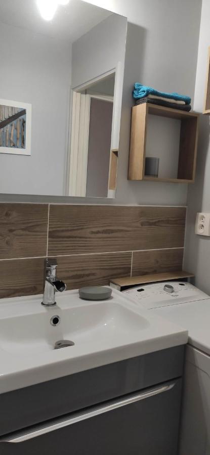 Appartement Lumineux Vue Mer เฟรฌูส ภายนอก รูปภาพ