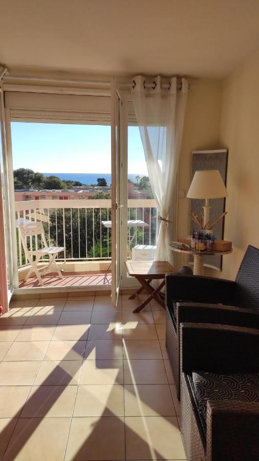 Appartement Lumineux Vue Mer เฟรฌูส ภายนอก รูปภาพ